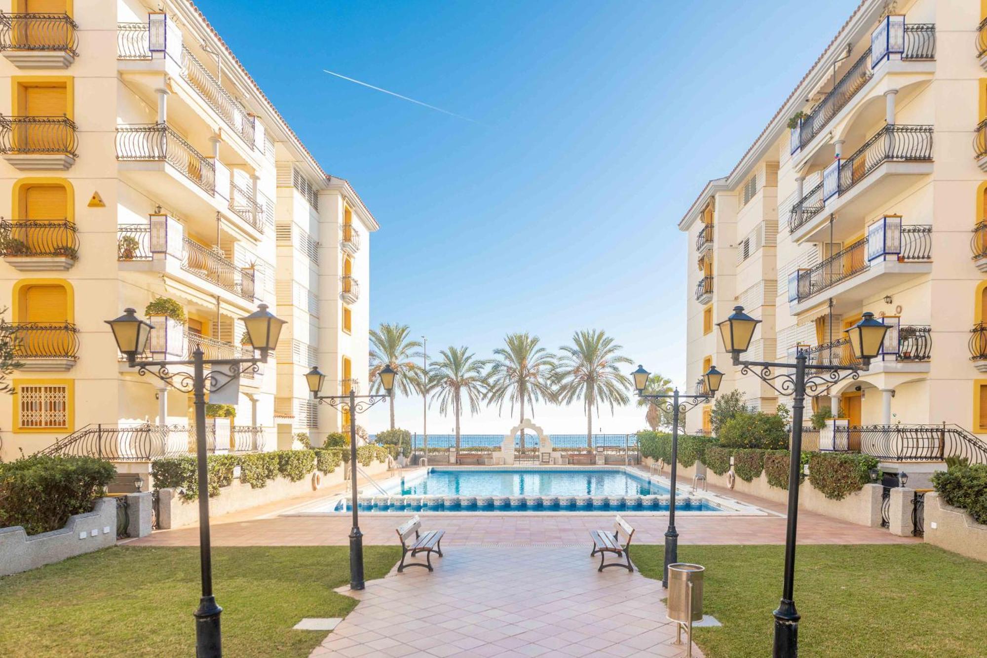 Suitur Apartament Familiar Con Piscina Calafell Apartment Exterior foto